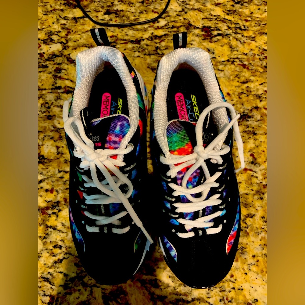 Women’s Sketchers D Lites Size 6